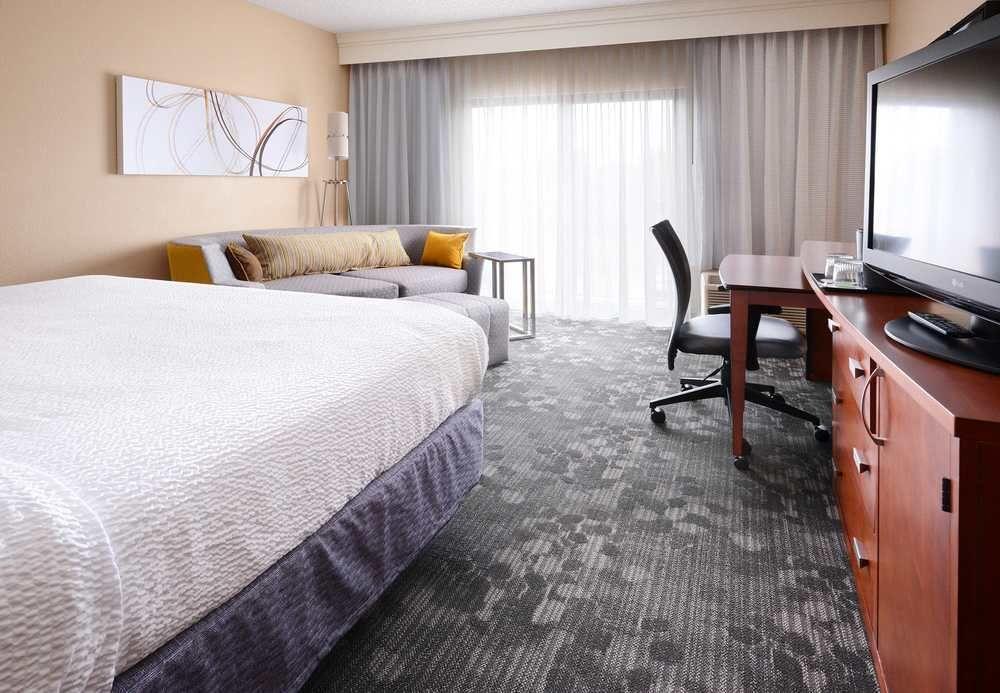 Courtyard By Marriott Dallas Richardson At Spring Valley Kültér fotó
