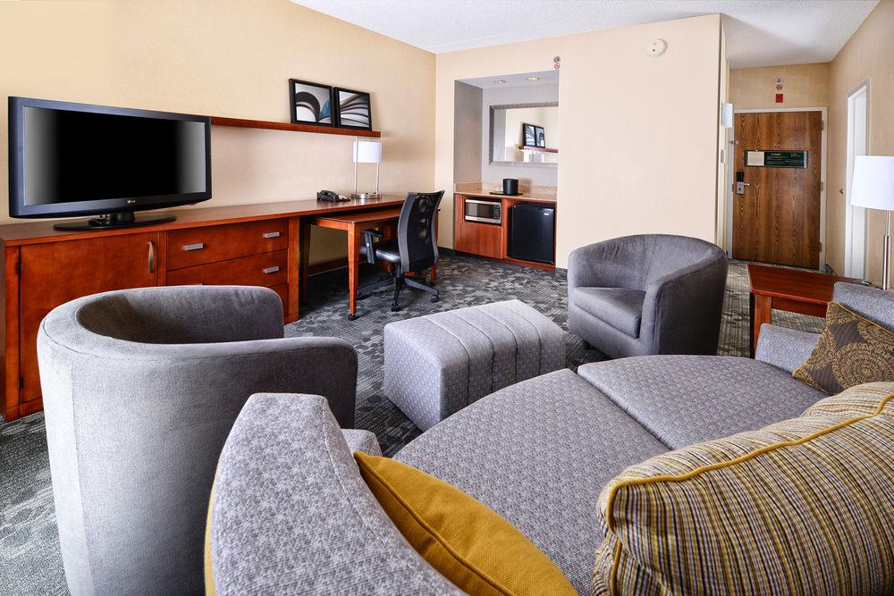 Courtyard By Marriott Dallas Richardson At Spring Valley Kültér fotó