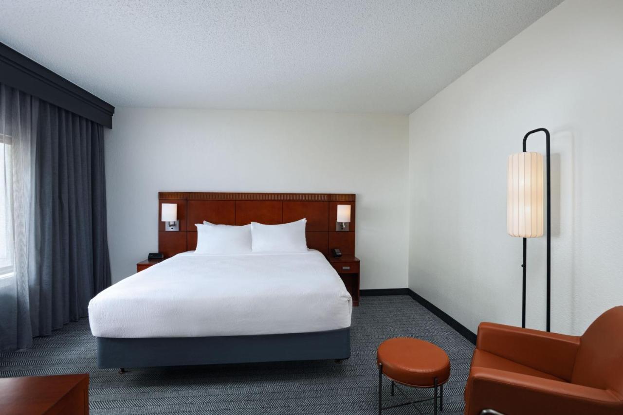 Courtyard By Marriott Dallas Richardson At Spring Valley Kültér fotó