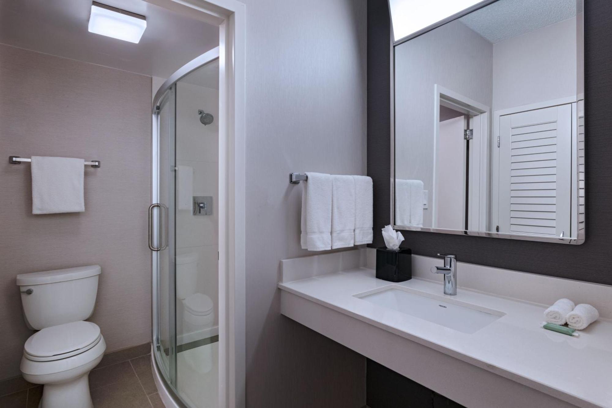 Courtyard By Marriott Dallas Richardson At Spring Valley Kültér fotó