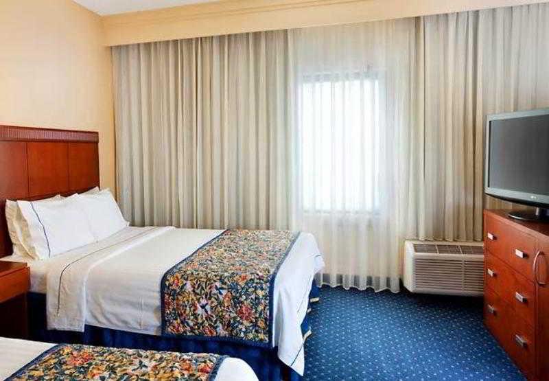 Courtyard By Marriott Dallas Richardson At Spring Valley Szoba fotó