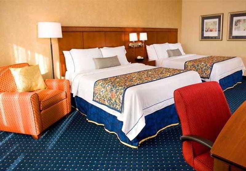 Courtyard By Marriott Dallas Richardson At Spring Valley Kültér fotó
