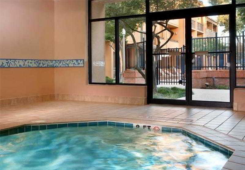 Courtyard By Marriott Dallas Richardson At Spring Valley Kültér fotó